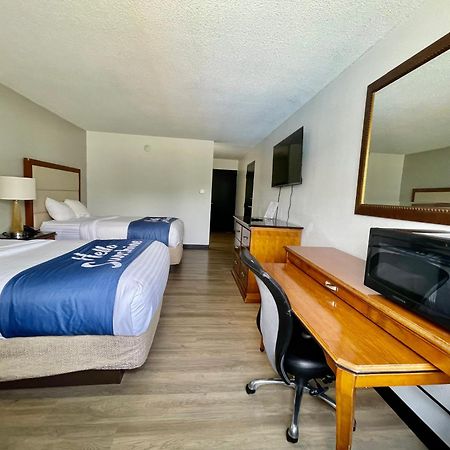 Days Inn By Wyndham Erie Kearsarge Ngoại thất bức ảnh