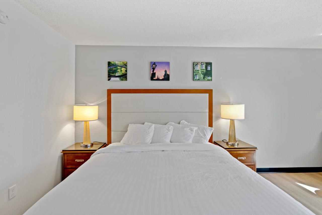 Days Inn By Wyndham Erie Kearsarge Ngoại thất bức ảnh