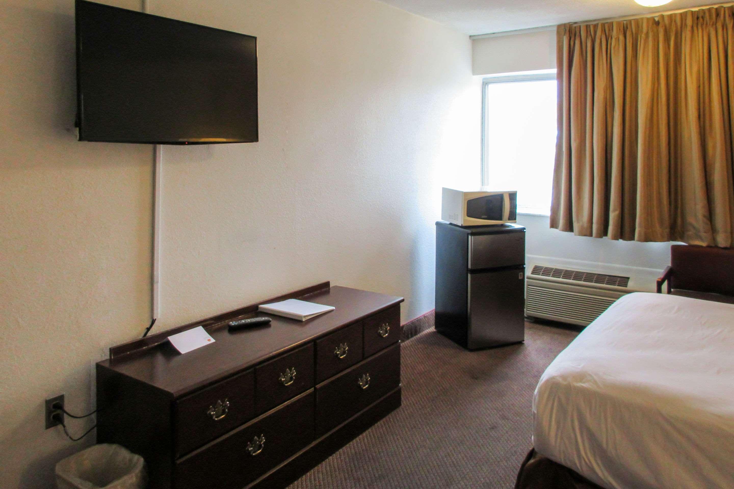 Days Inn By Wyndham Erie Kearsarge Ngoại thất bức ảnh