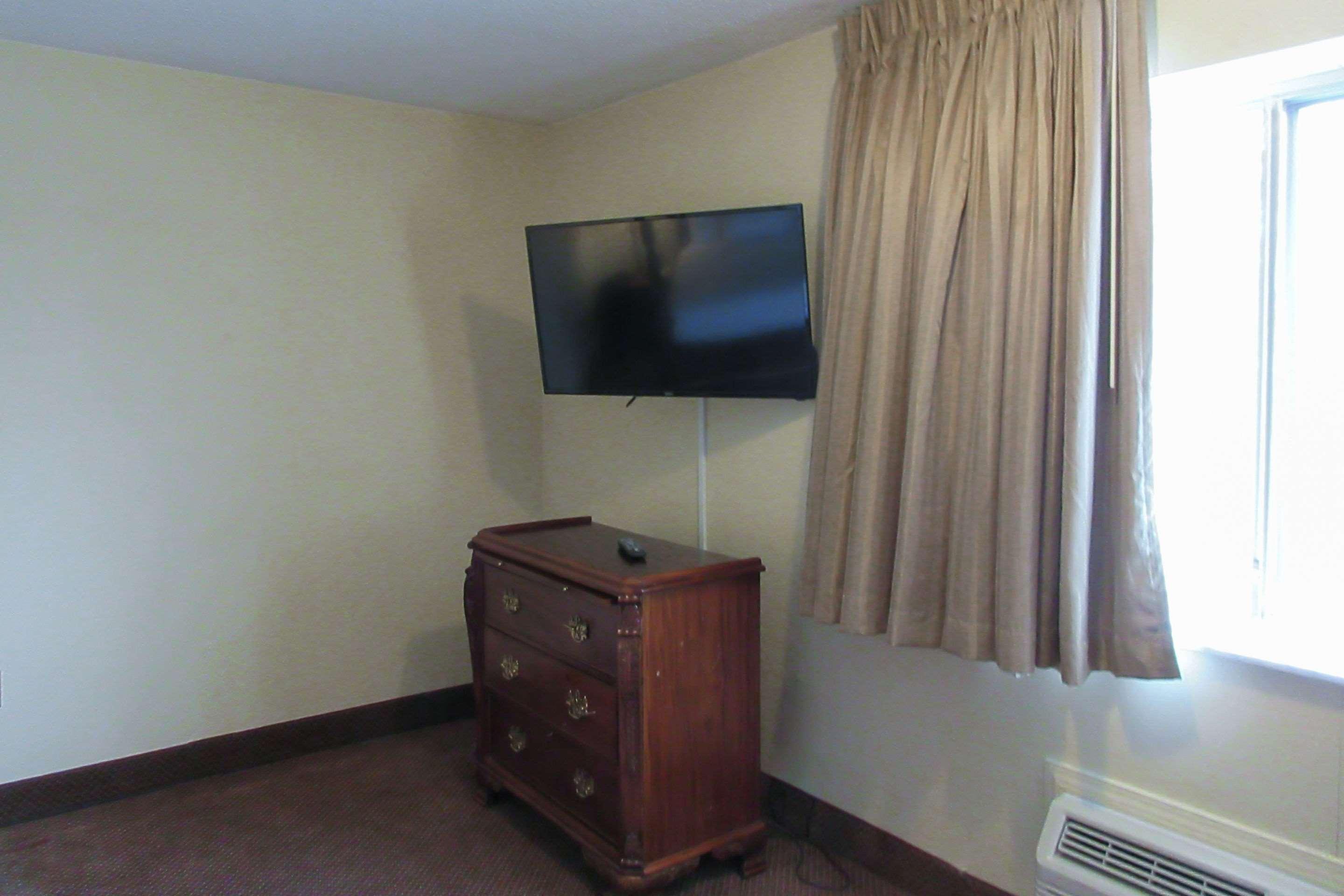 Days Inn By Wyndham Erie Kearsarge Ngoại thất bức ảnh
