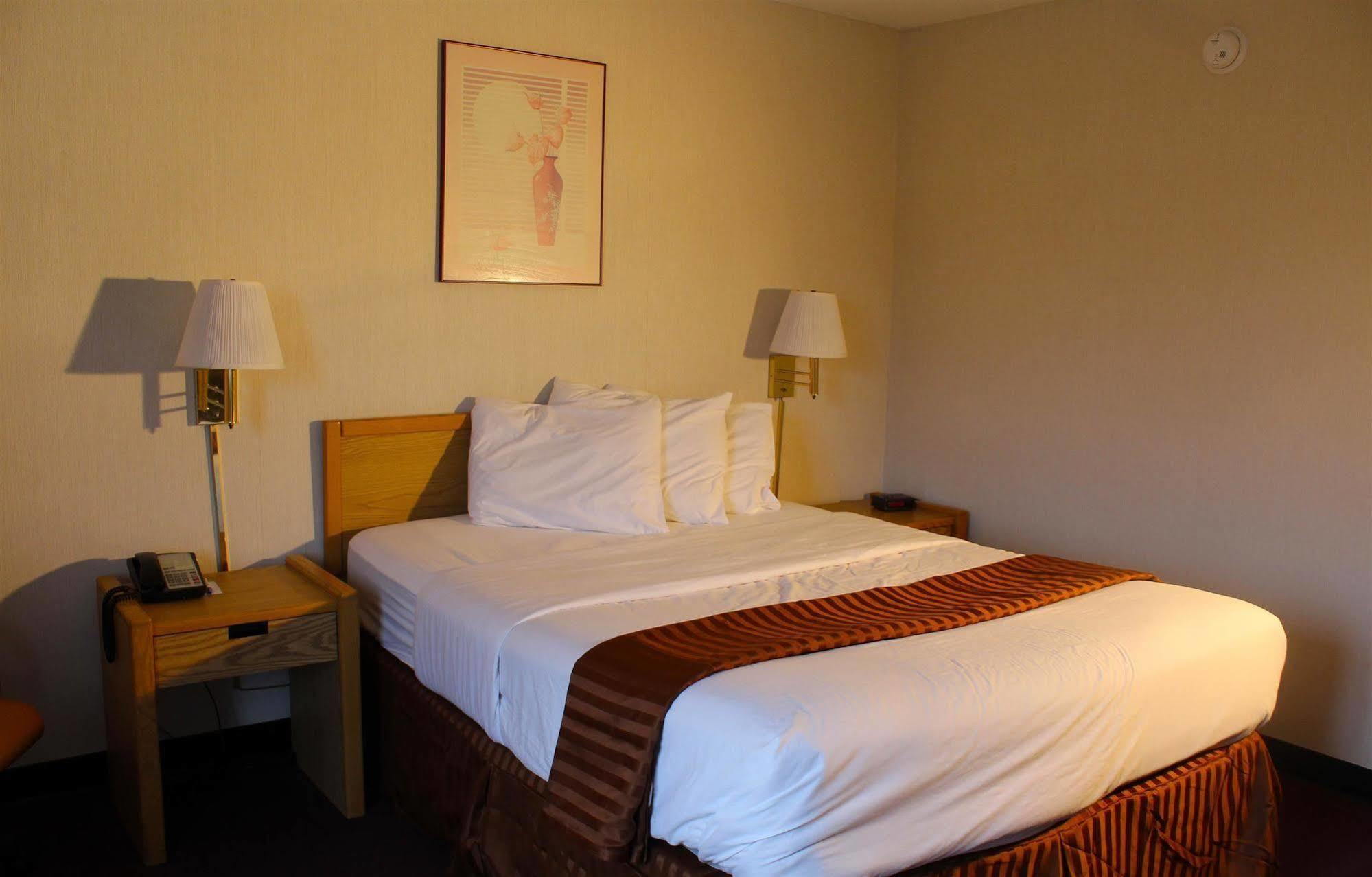 Days Inn By Wyndham Erie Kearsarge Ngoại thất bức ảnh